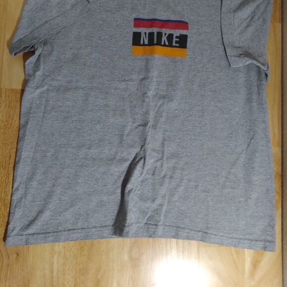 Vintage 90s Nike Spell Out Logo T-Shirt - Picture 3 of 6